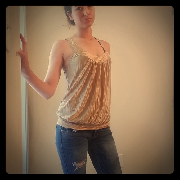 IZ Byer California Silky Gold top - Picture 1 of 6